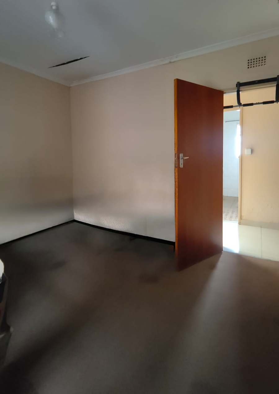 To Let 4 Bedroom Property for Rent in Vaalpark Free State